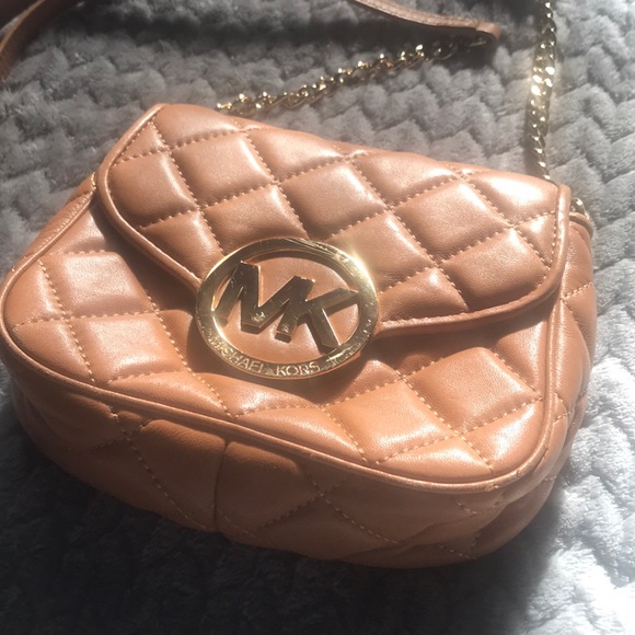 MICHAEL KORS FULTON QUILTED CROSSBODY HANDBAG - Picture 3 of 5